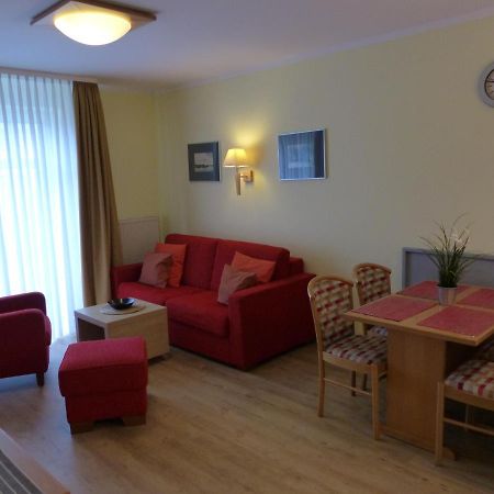 Ferienwohnung 12 - Seewald Haus Huehnergott Sellin  Extérieur photo