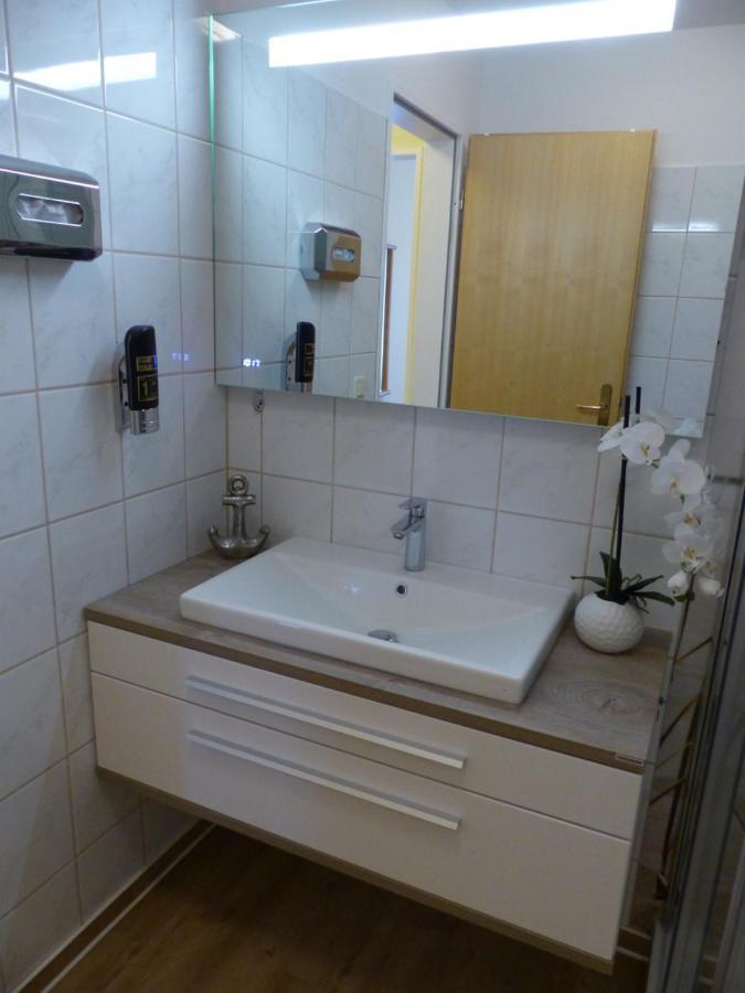 Ferienwohnung 12 - Seewald Haus Huehnergott Sellin  Extérieur photo